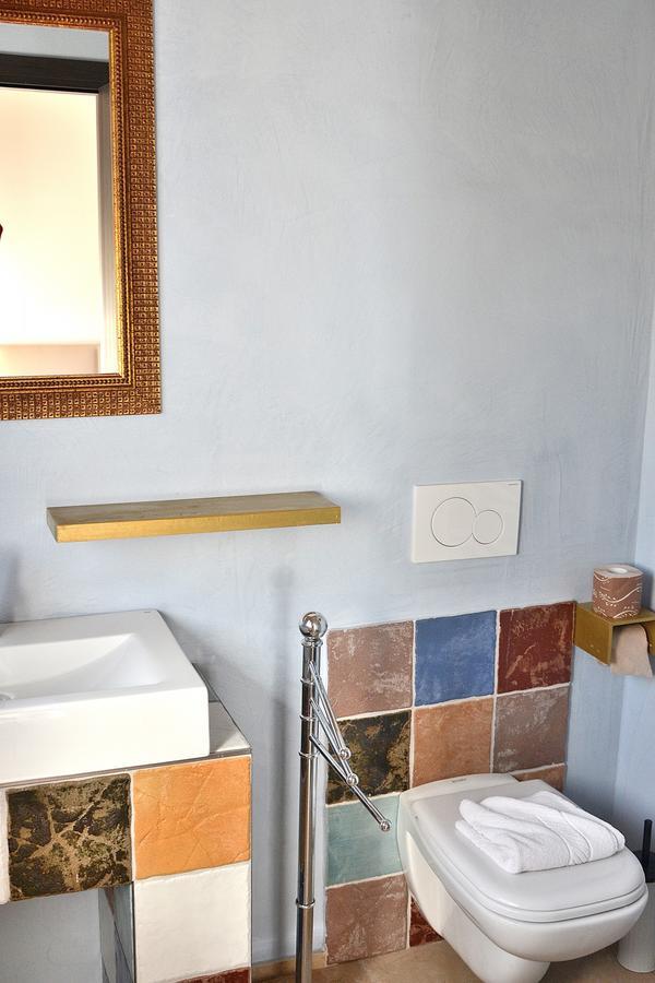 South Apartment With Pool Torri Del Benaco Bagian luar foto